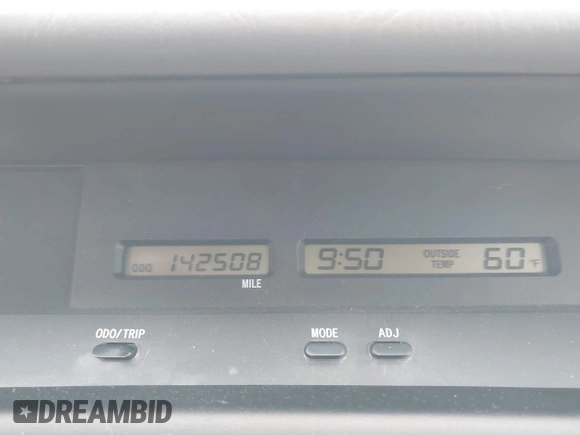 2002 Toyota Avalon XL with VIN 4T1BF28B52U199692, listed as a IAAI auction lot 42099837 with 142,508 mi miles and . Bid and sale history available at DreamBid. Image 7.