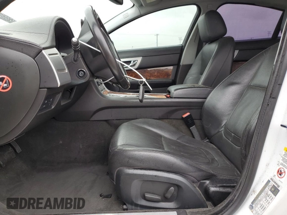 2015 Jaguar XF I4 T Premium with VIN SAJWA0FS1FPU72841, listed as a Copart auction lot 48587085 with 127,505 mi miles and Salvage Title. Bid and sale history available at carsss.com. Image 7.