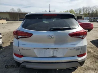 2017 Hyundai Tucson Sport with VIN KM8J3CA20HU301462, listed as a Copart auction lot 54178935 with 42,940 mi miles and Salvage Title. Bid and sale history available at DreamBid. Image 6.