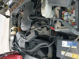 2004 Chevrolet Suburban LT с VIN 1GNFK16Z84J296909, выставлен на аукционе IAAI как лот 43203625 с пробегом 318 299 миль миль и . История ставок и продаж доступна на DreamBid. Изображение 13.
