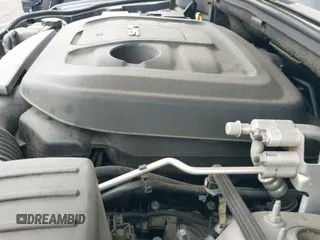 2017 Jeep Grand Cherokee 75th Anniversary z VIN 1C4RJEAG3HC669080, wystawiony jako IAAI lot #41972337 z przebiegiem 169 054 mil mil oraz . Historia ofert i sprzedaży dostępna na DreamBid. Obrazek 19.