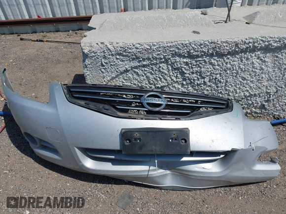 2011 Nissan Altima S with VIN 1N4AL2AP8BN488922, listed as a IAAI auction lot 42037880 with 253,998 mi miles and . Bid and sale history available at carsss.com. Image 12.
