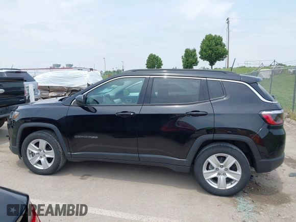 2022 Jeep Compass Latitude with VIN 3C4NJCBB4NT139111, listed as a IAAI auction lot 42380175 with 16,075 mi miles and . Bid and sale history available at DreamBid. Image 14.