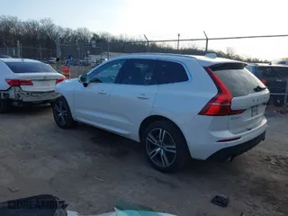 2021 Volvo XC60 Momentum with VIN YV4102DK3M1700720, listed as a IAAI auction lot 41087871 with 39,385 mi miles. Bid and sale history available at carsss.com. Image 3.