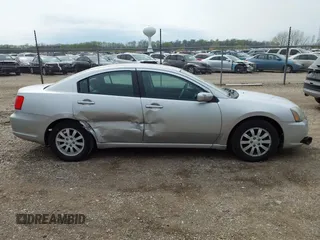 2011 Mitsubishi Galant FE z VIN 4A32B2FF4BE024234, wystawiony jako IAAI lot #42077967 z przebiegiem 144 682 mil mil oraz . Historia ofert i sprzedaży dostępna na DreamBid. Obrazek 13.
