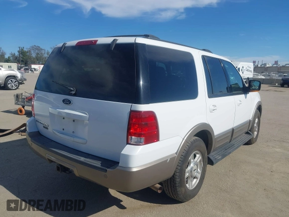 2003 Ford Expedition Eddie Bauer with VIN 1FMFU17LX3LB39801, listed as a IAAI auction lot 42021114 with 151,404 mi miles. Bid and sale history available at carsss.com. Image 4.