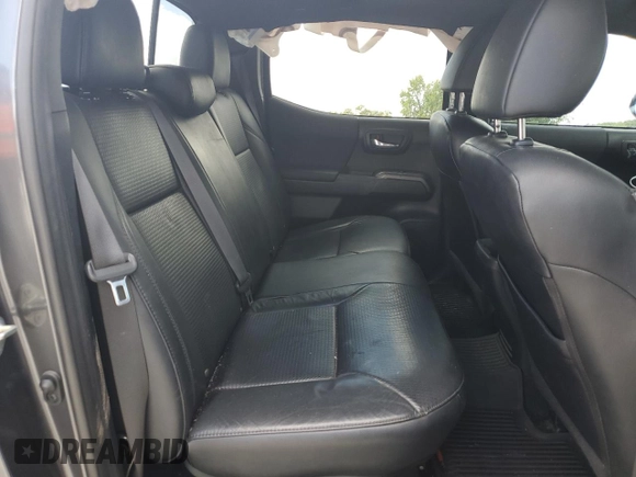 2020 Toyota Tacoma SR5 with VIN 3TMCZ5AN6LM353435, listed as a Copart auction lot 63578695 with 110,802 mi miles and Salvage title. Bid and sale history available at DreamBid. Image 10.