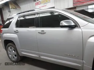 2015 GMC Terrain Denali with VIN 2GKFLUE33F6353946, listed as a IAAI auction lot 41550062 with 79,244 mi miles. Bid and sale history available at carsss.com. Image 13.