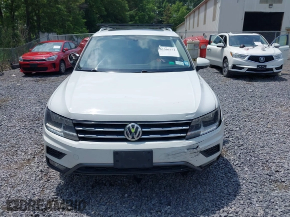 2018 Volkswagen Tiguan SEL с VIN 3VV2B7AX3JM036157, выставлен на аукционе IAAI как лот 42506274 с пробегом 102 947 миль миль и . История ставок и продаж доступна на DreamBid. Изображение 12.