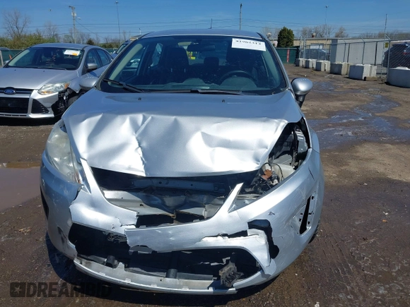 2013 Ford Fiesta SE with VIN 3FADP4BJ7DM207522, listed as a IAAI auction lot 41962314 with 191,550 mi miles. Bid and sale history available at carsss.com. Image 6.