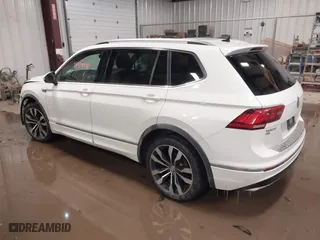 2020 Volkswagen Tiguan SEL Premium R-Line with VIN 3VV4B7AX5LM145862, listed as a IAAI auction lot 41414108 with 37,503 mi miles. Bid and sale history available at carsss.com. Image 3.