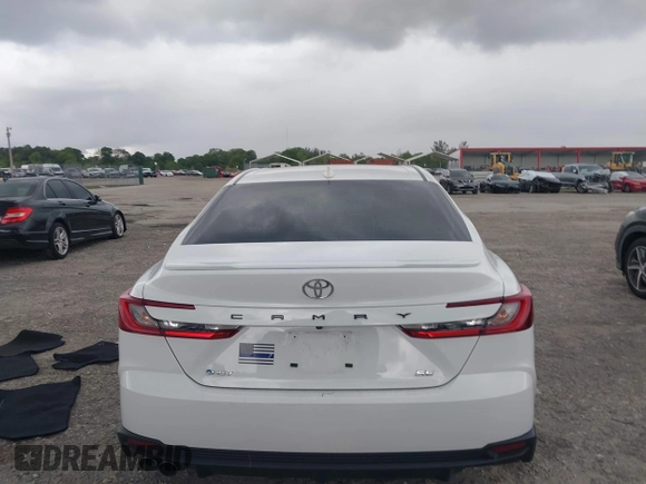 2025 Toyota Camry LE with VIN 4T1DAACK6SU531129, listed as a IAAI auction lot 41969220 with 10,542 mi miles and . Bid and sale history available at DreamBid. Image 16.