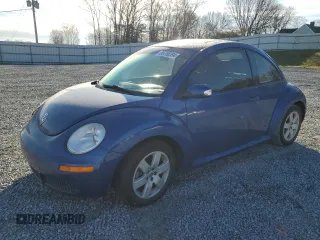 2007 Volkswagen New Beetle Coupe with VIN 3VWRW31C37M511142, listed as a Copart auction lot 86788394 with 174,378 mi miles and Salvage Title. Bid and sale history available at carsss.com. Image 1.
