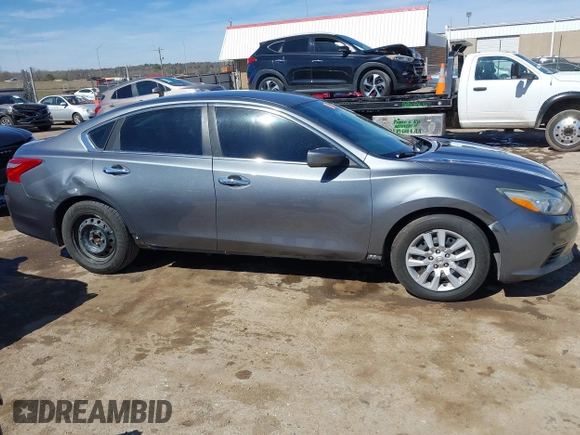 2018 Nissan Altima SR with VIN 1N4AL3AP5JC143900, listed as a IAAI auction lot 41750618 with 142,160 mi miles and . Bid and sale history available at carsss.com. Image 13.