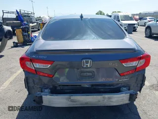2020 Honda Accord Sport z VIN 1HGCV1F37LA017755, wystawiony jako IAAI lot #42267090 z przebiegiem 66 435 mil mil oraz . Historia ofert i sprzedaży dostępna na DreamBid. Obrazek 17.