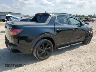 2024 Hyundai Santa Cruz Night Edition z VIN 5NTJCDAF5RH083187, wystawiony jako Copart lot #57852725 z przebiegiem 25 953 mil mil oraz Szkody całkowita. Historia ofert i sprzedaży dostępna na DreamBid. Obrazek 3.