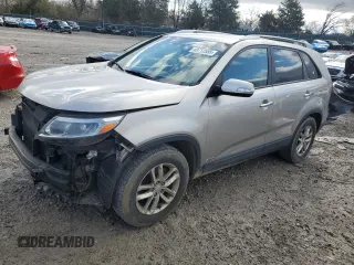 2015 Kia Sorento LX with VIN 5XYKTCA68FG571968, listed as a Copart auction lot 49712555 with 203,173 mi miles and Clean Title. Bid and sale history available at carsss.com. Image 1.