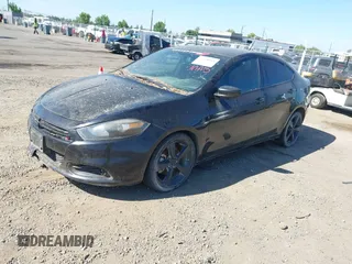 2015 Dodge Dart SXT z VIN 1C3CDFBB4FD320379, wystawiony jako IAAI lot #42330014 z przebiegiem 138 080 mil mil oraz . Historia ofert i sprzedaży dostępna na DreamBid. Obrazek 2.
