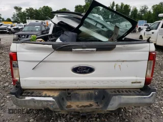 2017 Ford F-250 XLT z VIN 1FT7X2A62HEE92201, wystawiony jako Copart lot #59162775 z przebiegiem Nie podano mil oraz Szkoda całkowita • Salvage title. Historia ofert i sprzedaży dostępna na DreamBid. Obrazek 6.