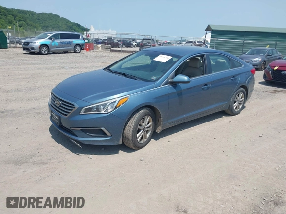 2016 Hyundai Sonata SE z VIN 5NPE24AF2GH426568, wystawiony jako IAAI lot #42415770 z przebiegiem 112 727 mil mil oraz . Historia ofert i sprzedaży dostępna na DreamBid. Obrazek 17.