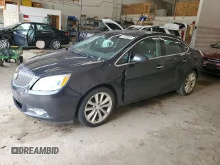 2013 Buick Verano Group z VIN 1G4PS5SK9D4240162, wystawiony jako Copart lot #62963885 z przebiegiem 112 120 mil mil oraz Czysty tytuł • Clean title. Historia ofert i sprzedaży dostępna na DreamBid. Obrazek 1.