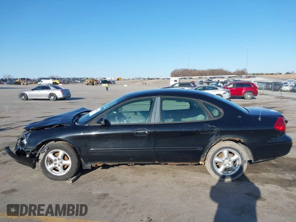 2002 Ford Taurus SE Standard with VIN 1FAFP53U72G132285, listed as a IAAI auction lot 41965332 with 214,966 mi miles and . Bid and sale history available at DreamBid. Image 15.