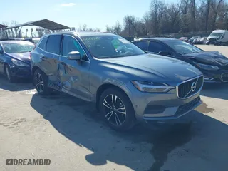 2018 Volvo XC60 Momentum with VIN LYV102RK5JB077990, listed as a IAAI auction lot 41640623 with 95,471 mi miles. Bid and sale history available at carsss.com. Image 1.