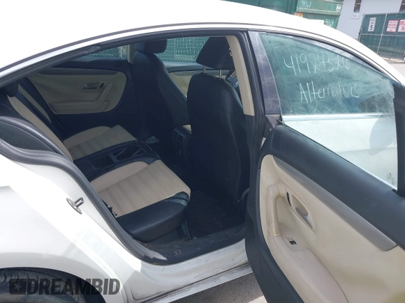 2010 Volkswagen CC Sport with VIN WVWML7AN5AE512367, listed as a IAAI auction lot 41924326 with 125,162 mi miles. Bid and sale history available at carsss.com. Image 8.