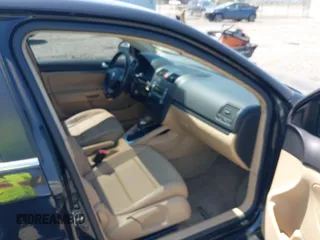 2008 Volkswagen Jetta SE с VIN 3VWRM71K08M122898, выставлен на аукционе IAAI как лот 42408813 с пробегом 165 925 миль миль и . История ставок и продаж доступна на DreamBid. Изображение 5.