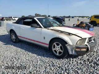 2008 Ford Mustang Deluxe with VIN 1ZVHT84N085133559, listed as a Copart auction lot 57449265 with Not provided miles and Salvage title. Bid and sale history available at DreamBid. Image 4.