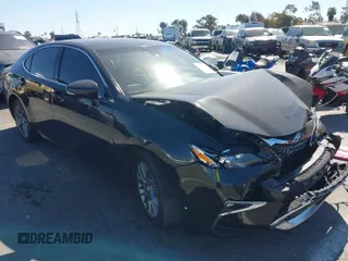 2018 Lexus ES with VIN 58ABK1GG7JU091598, listed as a IAAI auction lot 41712081 with 155,015 mi miles. Bid and sale history available at carsss.com. Image 1.