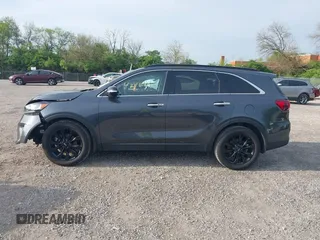 2020 Kia Sorento S z VIN 5XYPG4A54LG706009, wystawiony jako IAAI lot #42168923 z przebiegiem 55 514 mil mil oraz . Historia ofert i sprzedaży dostępna na DreamBid. Obrazek 14.