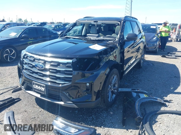 2025 Ford Explorer Active z VIN 1FMUK8DH8SGA47342, wystawiony jako IAAI lot #42074508 z przebiegiem 2 776 mil mil oraz . Historia ofert i sprzedaży dostępna na DreamBid. Obrazek 6.