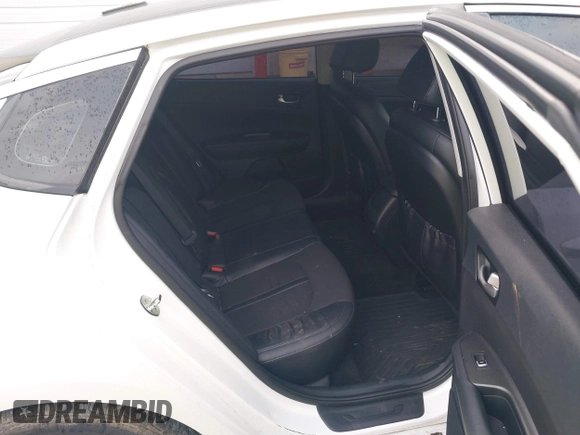 2018 Kia Optima LX z VIN 5XXGT4L3XJG246489, wystawiony jako IAAI lot #42107857 z przebiegiem 76 259 mil mil oraz . Historia ofert i sprzedaży dostępna na DreamBid. Obrazek 8.
