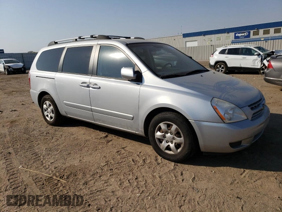2008 Kia Sedona LX with VIN KNDMB233086244270, listed as a Copart auction lot 75109174 with 328,438 mi miles and Clean Title. Bid and sale history available at carsss.com. Image 4.