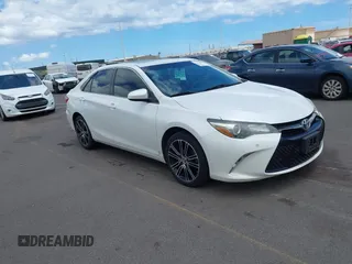 2016 Toyota Camry XLE z VIN 4T1BF1FK3GU141570, wystawiony jako IAAI lot #42348935 z przebiegiem 29 174 mil mil oraz . Historia ofert i sprzedaży dostępna na DreamBid. Obrazek 1.