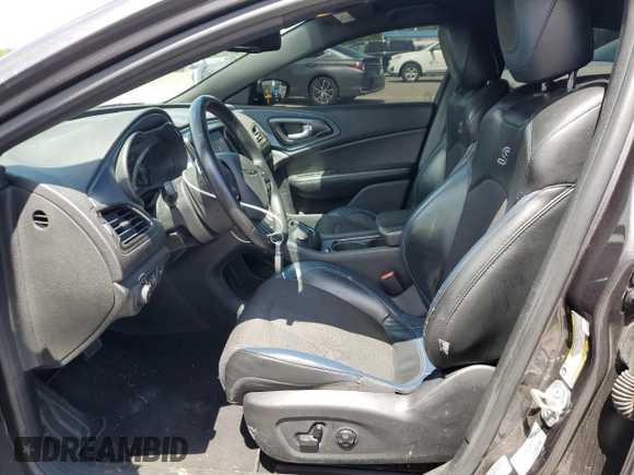 2015 Chrysler 200 S с VIN 1C3CCCBB1FN731296, выставлен на аукционе Copart как лот 57788935 с пробегом 203 236 миль миль и Списание • Salvage title. История ставок и продаж доступна на DreamBid. Изображение 7.