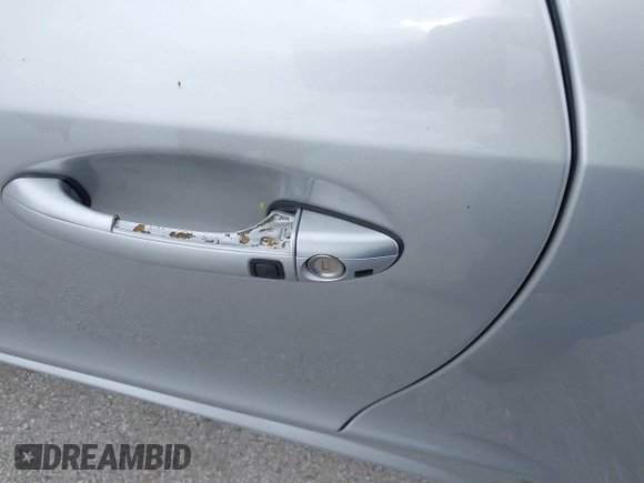 2003 Mercedes-Benz SL 500 with VIN WDBSK75F33F058662, listed as a IAAI auction lot 42502930 with Not provided miles and . Bid and sale history available at DreamBid. Image 6.