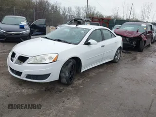 2010 Pontiac G6 1SB z VIN 1G2ZA5E06A4155211, wystawiony jako IAAI lot #41945370 z przebiegiem 208 880 mil mil oraz . Historia ofert i sprzedaży dostępna na DreamBid. Obrazek 2.