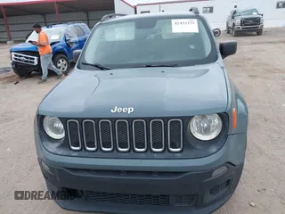 2017 Jeep Renegade Sport z VIN ZACCJAAB9HPF86929, wystawiony jako IAAI lot #42433375 z przebiegiem 218 378 mil mil oraz . Historia ofert i sprzedaży dostępna na DreamBid. Obrazek 12.