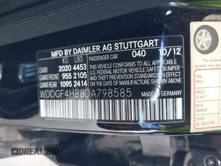 2013 Mercedes-Benz C-Class C 250 Sport with VIN WDDGF4HB8DA798585, listed as a IAAI auction lot 40421628 with 121,343 mi miles. Bid and sale history available at carsss.com. Image 9.