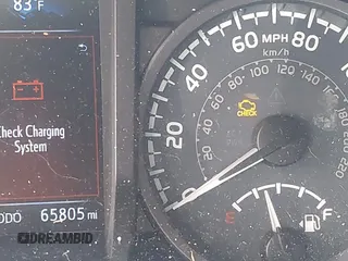 2018 Toyota Tacoma SR z VIN 3TMCZ5AN7JM156092, wystawiony jako IAAI lot #41642391 z przebiegiem 65 805 mil mil oraz . Historia ofert i sprzedaży dostępna na DreamBid. Obrazek 15.