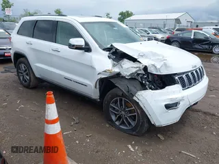 2017 Jeep Grand Cherokee Limited z VIN 1C4RJEBG2HC949815, wystawiony jako IAAI lot #42192794 z przebiegiem 121 976 mil mil oraz . Historia ofert i sprzedaży dostępna na DreamBid. Obrazek 1.