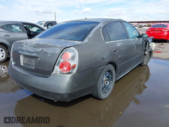 2006 Nissan Altima 2.5 with VIN 1N4AL11D66N431611, listed as a IAAI auction lot 41805350 with 252,266 mi miles. Bid and sale history available at carsss.com. Image 4.