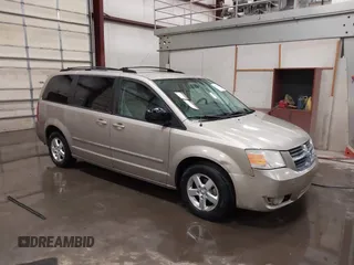 2009 Dodge Grand Caravan SXT z VIN 2D8HN541X9R652097, wystawiony jako IAAI lot #42370946 z przebiegiem 189 911 mil mil oraz . Historia ofert i sprzedaży dostępna na DreamBid. Obrazek 1.