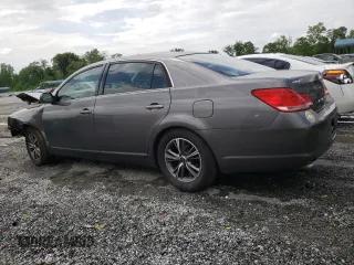 2006 Toyota Avalon XL z VIN 4T1BK36BX6U114484, wystawiony jako Copart lot #55206275 z przebiegiem 179 704 mil mil oraz Szkoda całkowita • Salvage title. Historia ofert i sprzedaży dostępna na DreamBid. Obrazek 2.