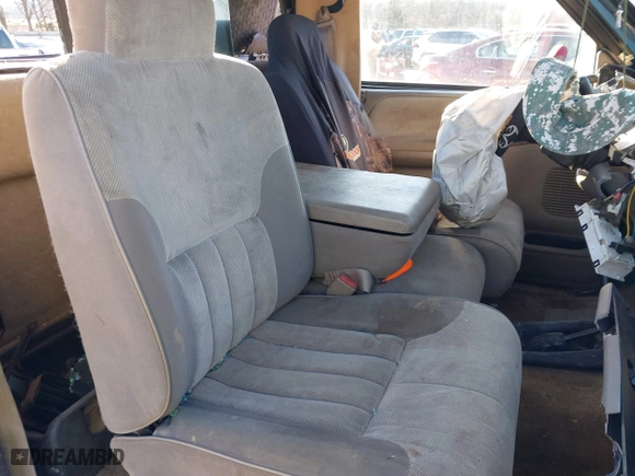1996 Dodge Ram 1500 with VIN 1B7HF16Y3TS550547, listed as a IAAI auction lot 41406500 with 315,814 mi miles. Bid and sale history available at carsss.com. Image 8.