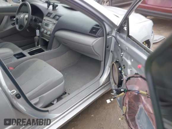 2009 Toyota Camry with VIN 4T1BE46K19U392840, listed as a IAAI auction lot 42056237 with 210,221 mi miles. Bid and sale history available at carsss.com. Image 5.