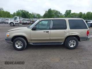 1999 Ford Explorer XLT with VIN 1FMZU34E0XZB98745, listed as a IAAI auction lot 42291282 with 174,133 mi miles and . Bid and sale history available at DreamBid. Image 13.