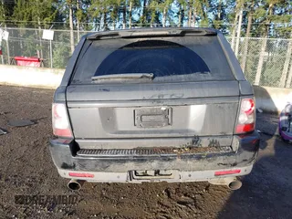2012 Land Rover Range Rover Sport HSE Lux z VIN SALSK2D44CA734210, wystawiony jako IAAI lot #41789146 z przebiegiem 146 239 mil mil oraz . Historia ofert i sprzedaży dostępna na DreamBid. Obrazek 17.
